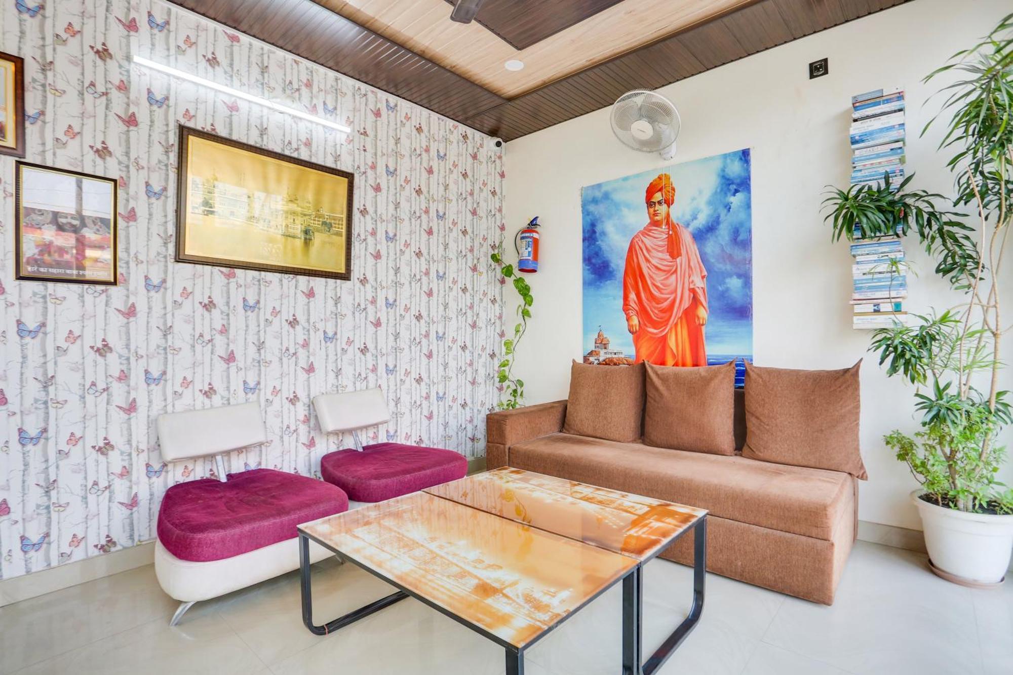 Super Hotel O Jamrani Formerly White House Haldwani Bagian luar foto